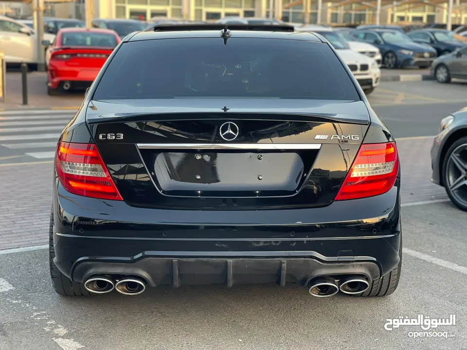 Mercedes C300 full options 2013