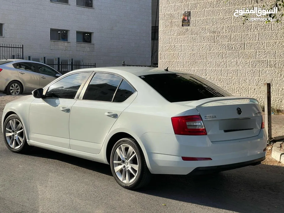 سكودا اوكتافيا 2016