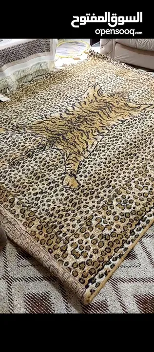 ممرين سجاد النوع النضيف الثقيل عرض150 طول 3 متر و 70 الممر ب 10 وسجاده تايجر 3 متر ب مترين ونص ب 8