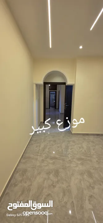 شقه فاخره للبيع الجاردنز