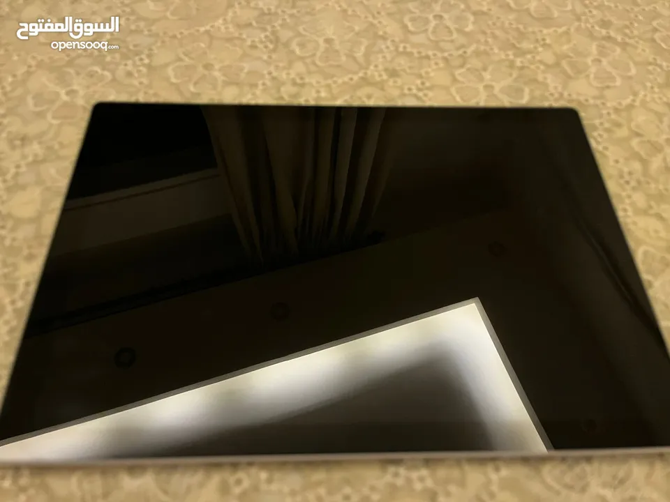 Microsoft Surface Pro (5th Gen)