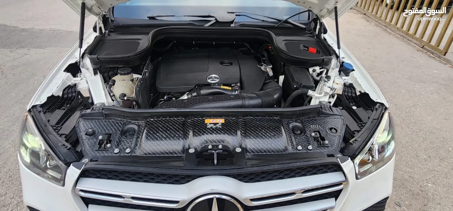 مرسيدس GLE 350- 4 MATIC موديل 2020  دفع رباعي  عاليه الإضافات  غير مجمركه لون ابيض والداخل اسود