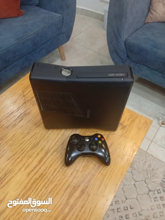 اكس بوكس 360 مهكر مستعمل بحالة ممتازة