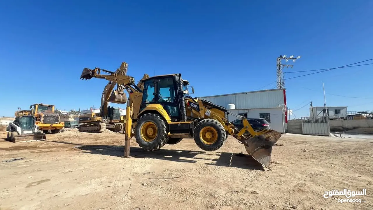حفار جي سي بي لليجار jcb وجرافه وحفاره عجل