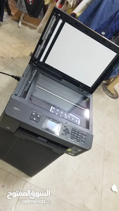 طابعة ملونة مع ويرلس وحبر وسكانر فقط