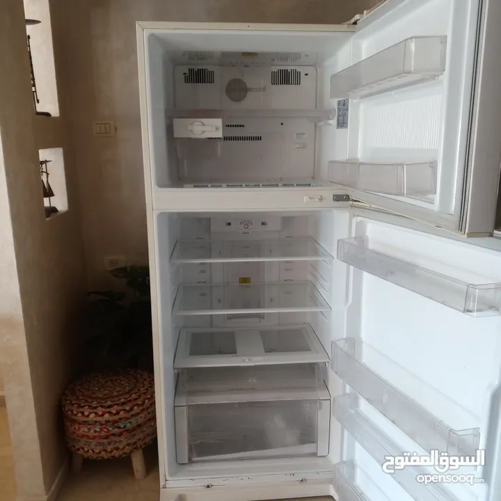 ثلاجه مستعمله حالتها ممتازة