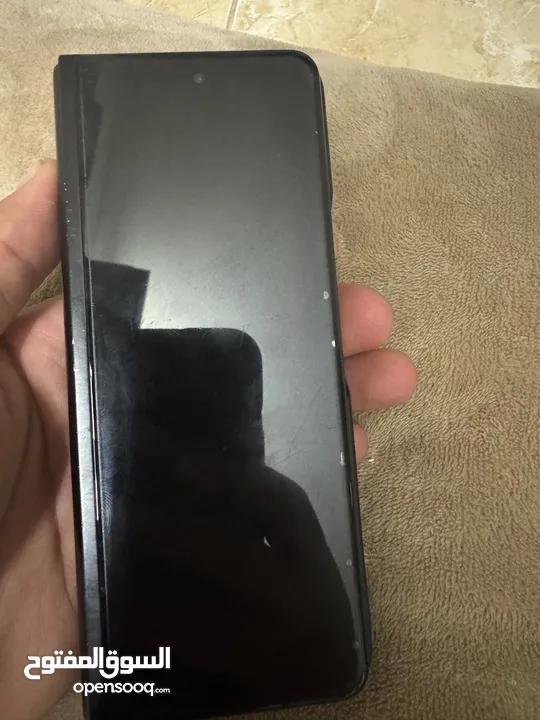 تلفون Galaxy Z Fold3 5G للبيع بحالة ممتازة