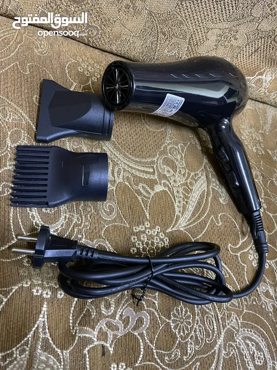 سشوار للشعر (Name:Hair dryer)جدا ممتاز 2100واط  حامي بارد