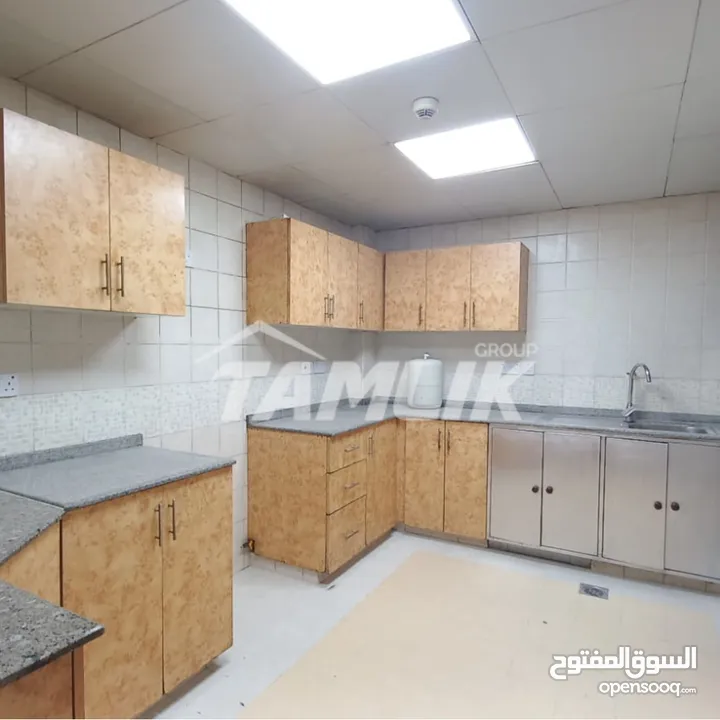 Duplex apartment for Sale in Al Qurum 29  REF 209MB