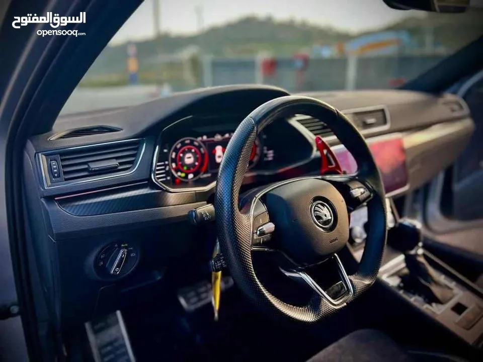 سوبيرب بنزين سبورت لاين فل الفل 2019مرخصه الدفع كاش او نص نص امكانية البدل وارده معرض الأمراء موتورز