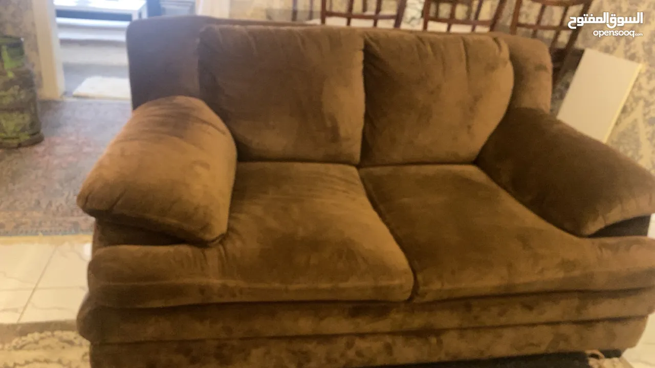 طقم امريكي وارد لامارات 350