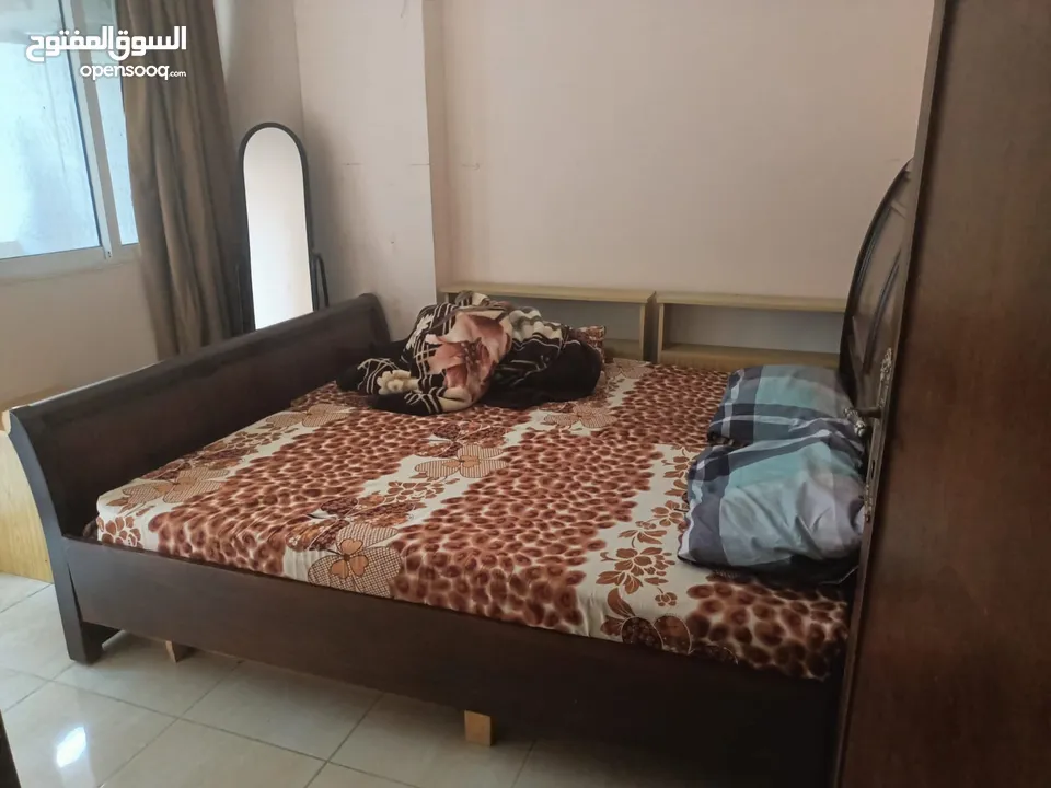 شقه غرفتين مفروشه بالكامل بالقرب من كلية الطب جامعة اليرموك