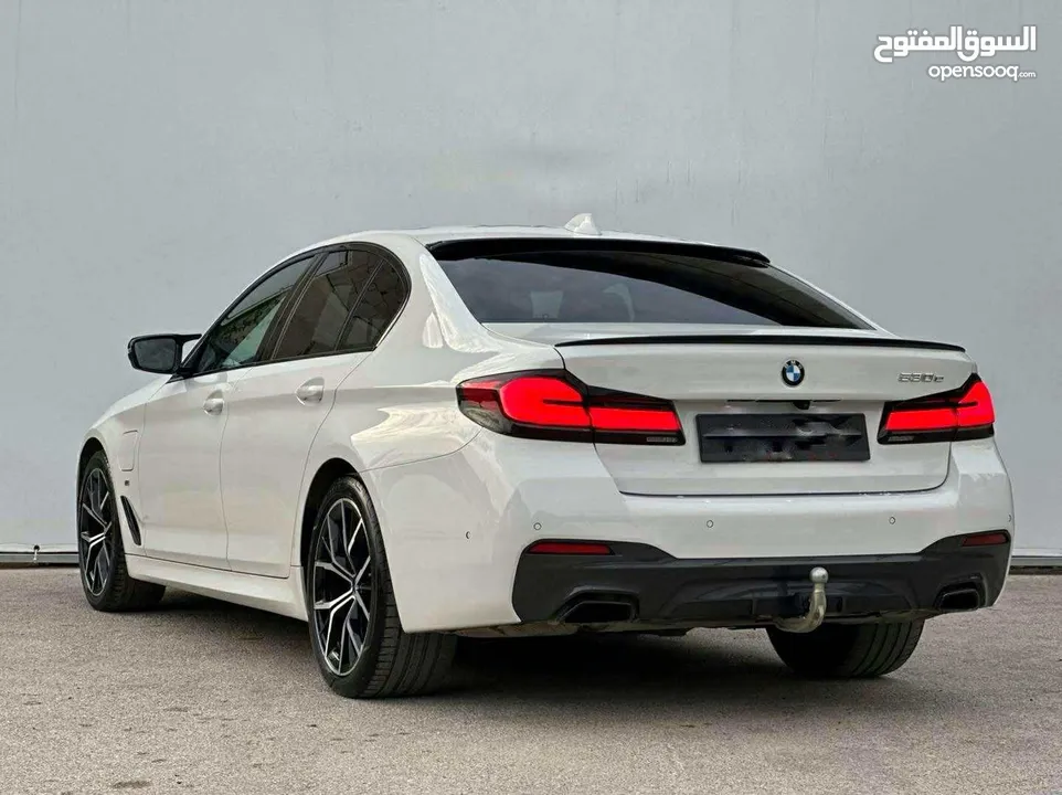 bmw 530e 2022 kit M plug in hybrid كاملة الاضافات بسعر مغري والدفع كاش فقط