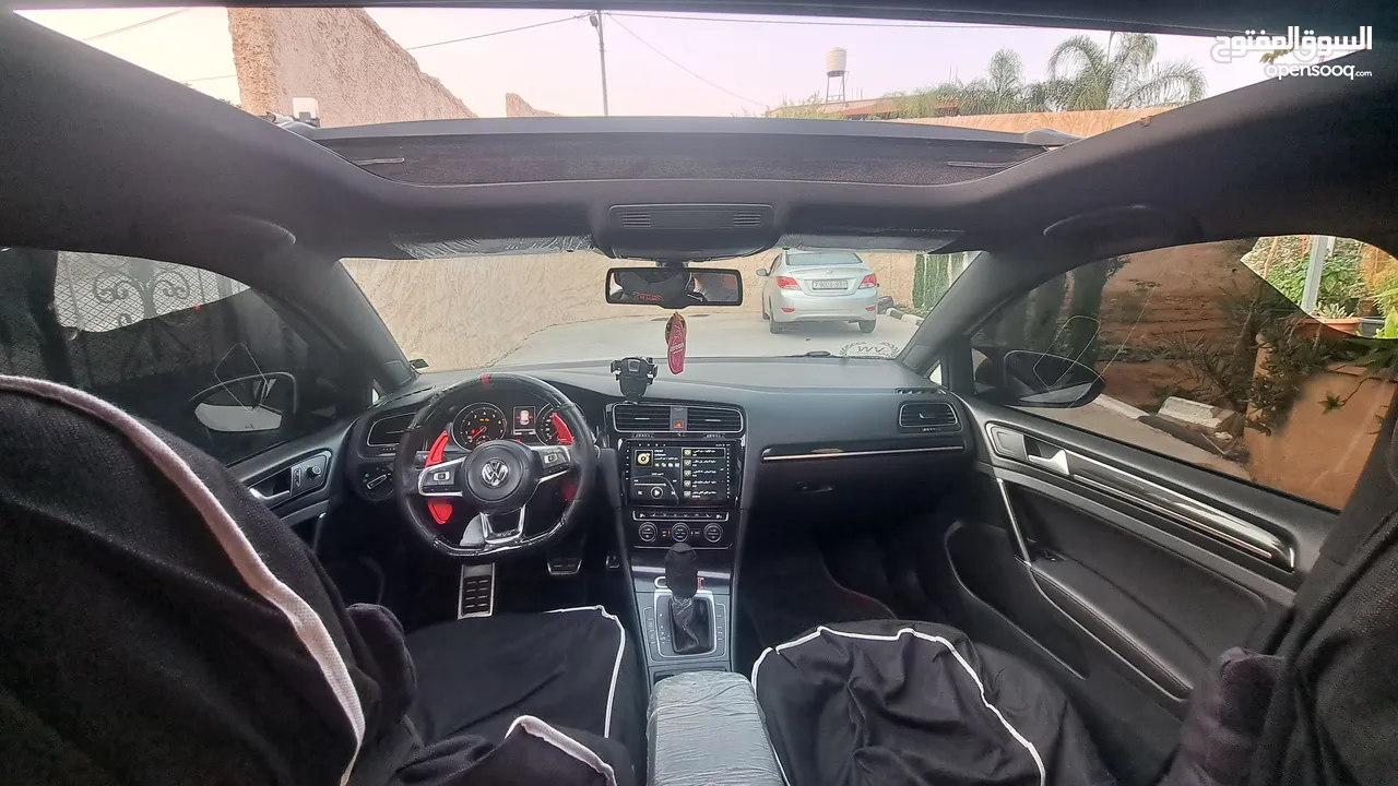 بسبب السفر المستعجل جولف 2015 جي تي اي  جدددديده بمعنى الكلمه فل فل اضافات بسعر ممتاز وتنازل مباشر