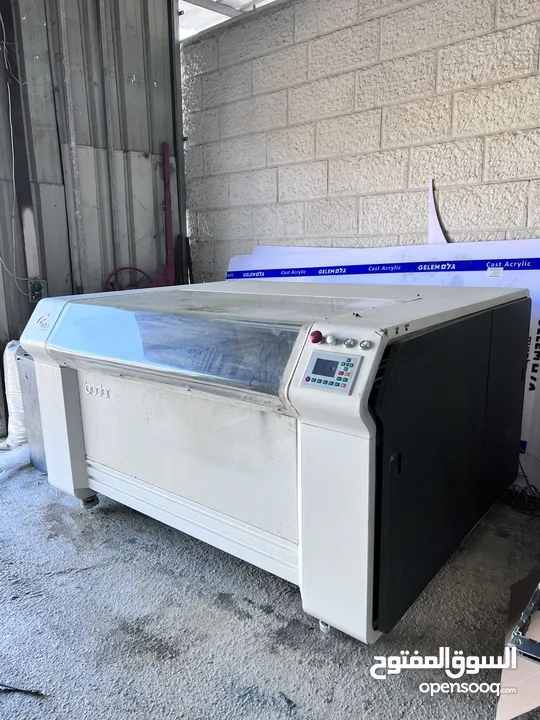 ماكينة ليزر  CNC / BODOR Laser CO2 لقص الخشب والاكريلك والجلد والقماش