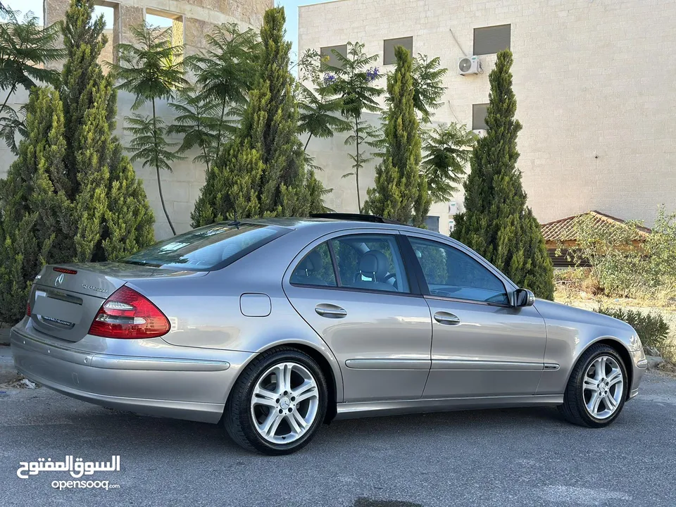 Mercedes E200 2004 ( Avantgarde ) Full option وارد الوكالة فحص كامل