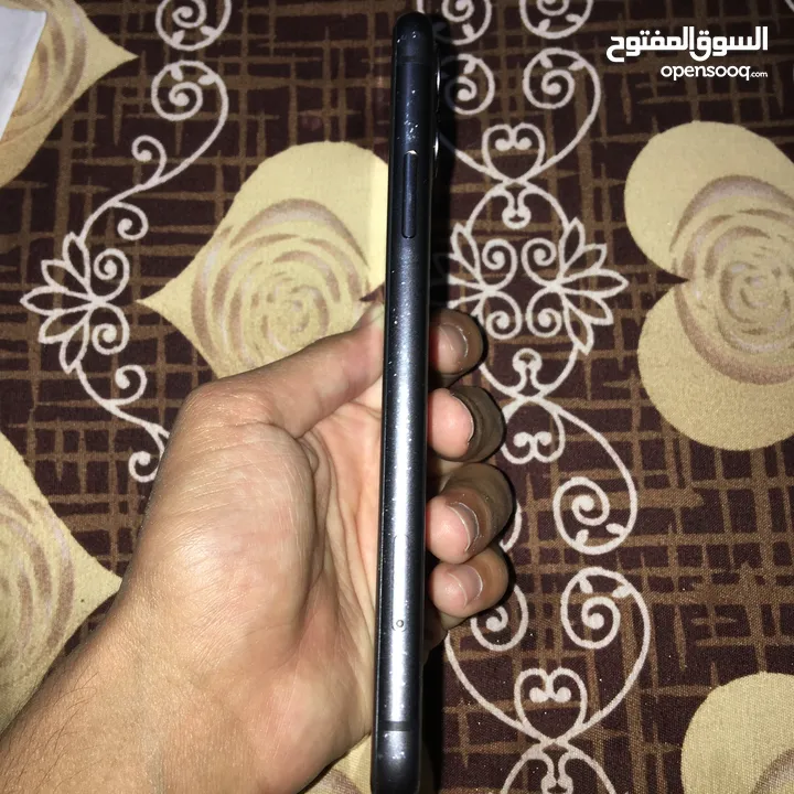 آيفون 11 بحالة جيدة للبيع - بسعر مناسب!