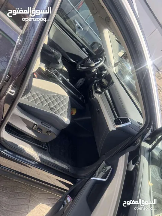 VOLKSWAGEN ID6 CROZZ