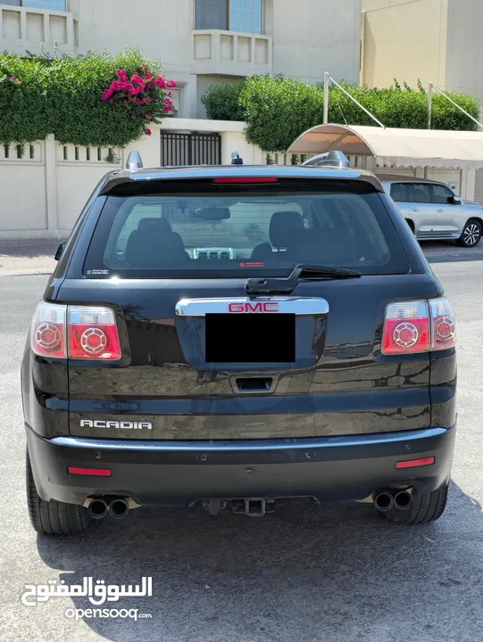 For sale GMC Acadia 2010 low mileage in good condition