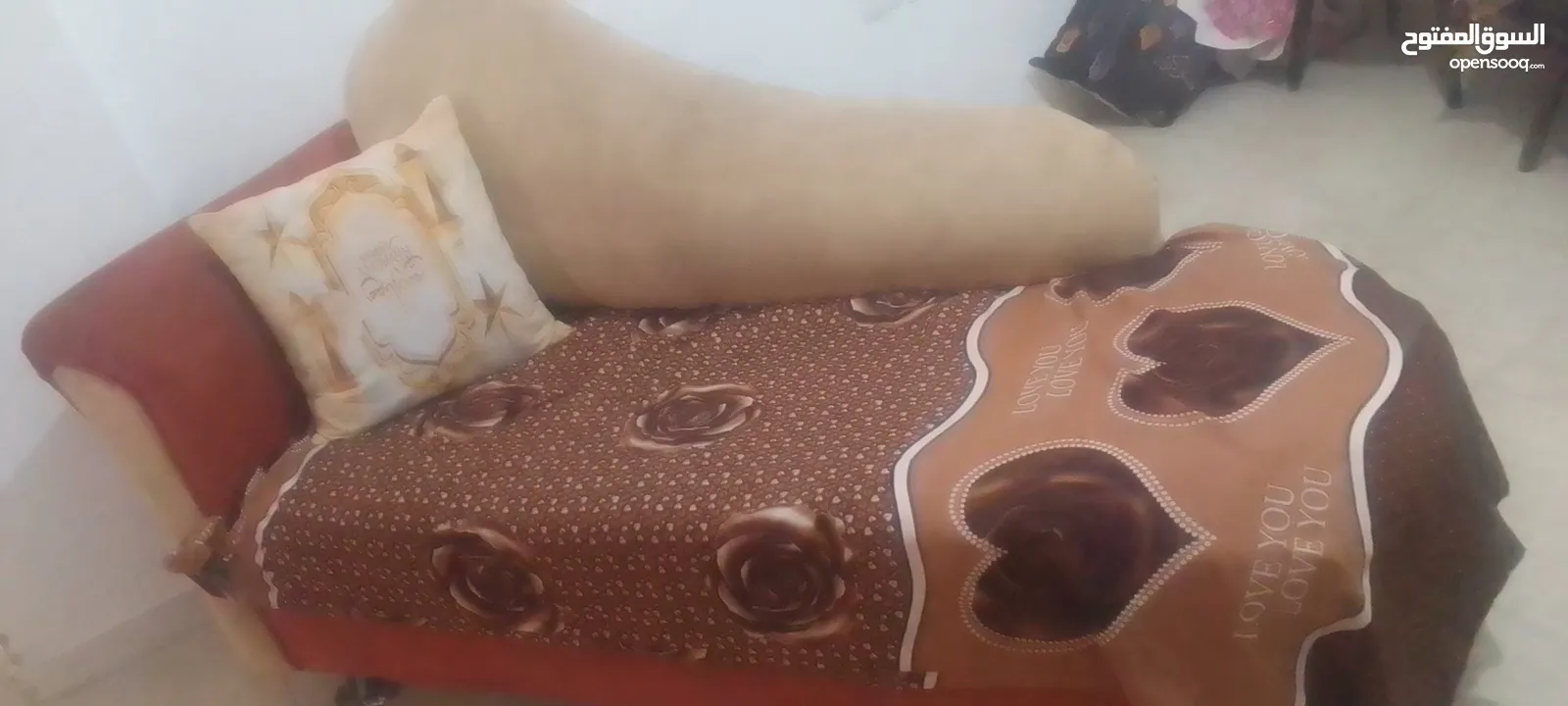 للبيع طقم كنب