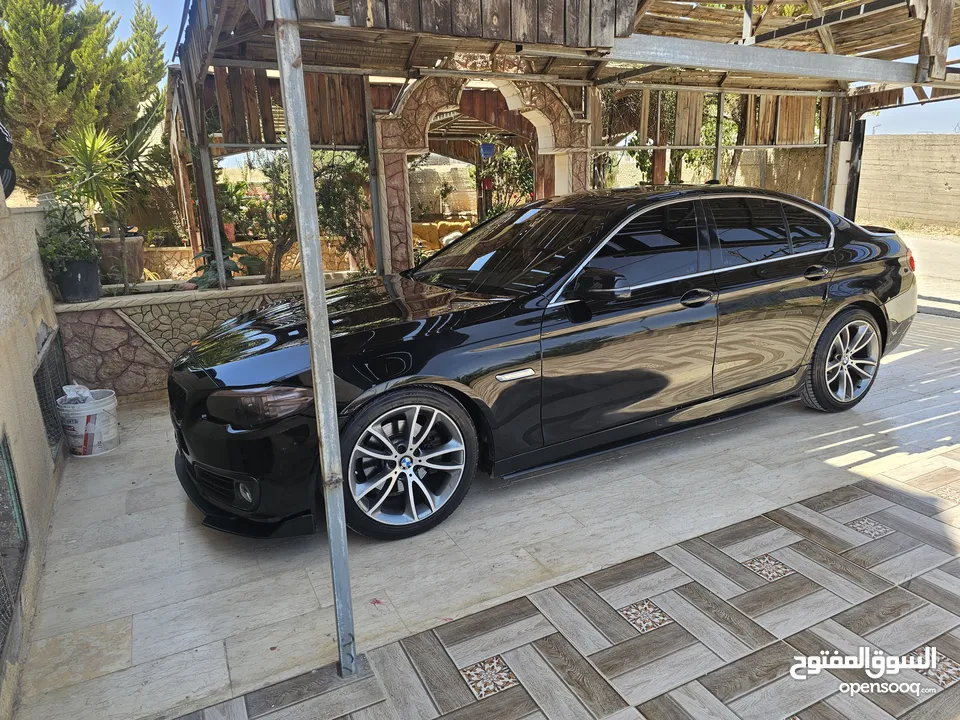 BMW 520iللبيع