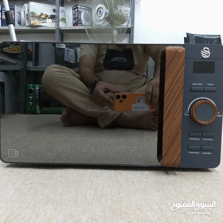 Microwave oven Swan