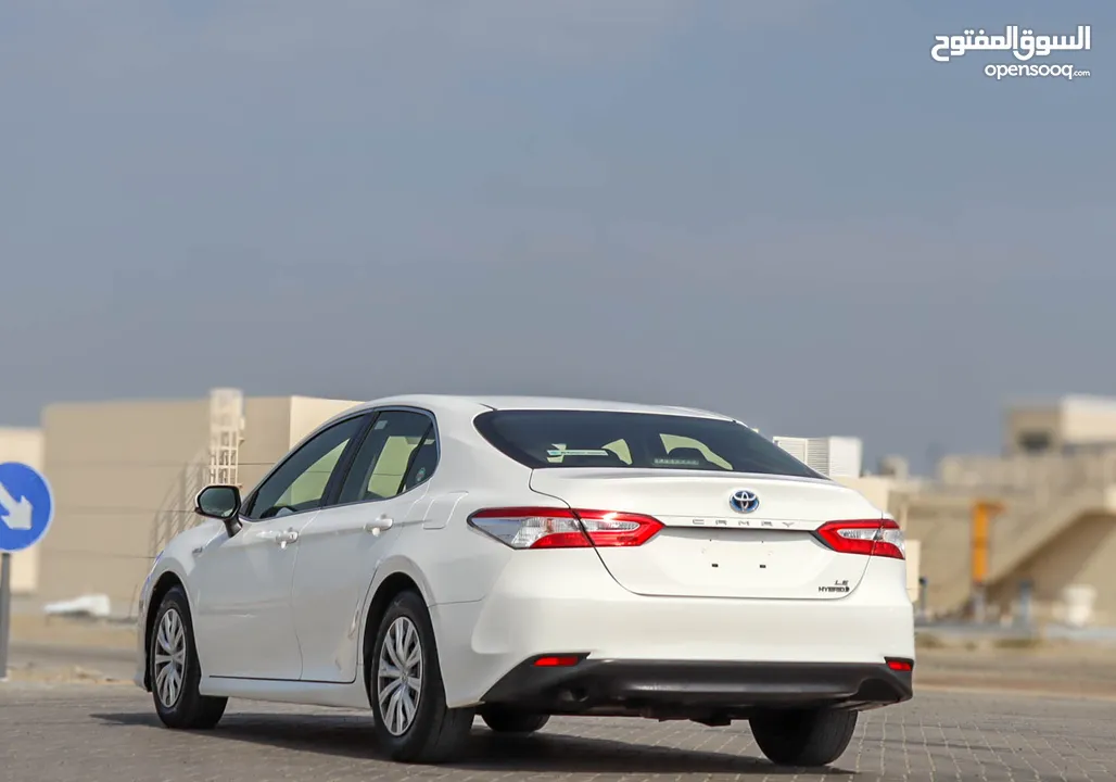 Toyota Camry 2020 GCC  Hybrid, original paint without accident, in excellent condition 1474 PM