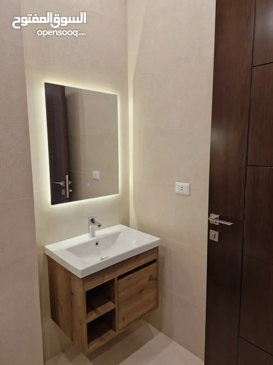 شقة طابق ثاني جديدة ،  مميزة ومطلة للبيع / مساحة (210 - 205 )m2 بأجمل مناطق ضاحية الامير راشد