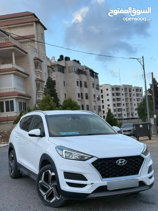 توسان 2019.ديزل .بحاله ممتازه .مرخص ومأمن .يد اولى.عداد 53.الف.4*2