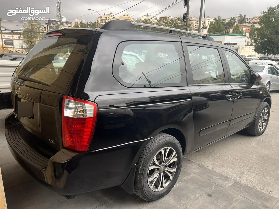 Kia carnival 2008