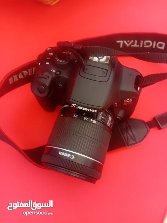 كاميرا كانون D700 للبيع بحاله ممتازه