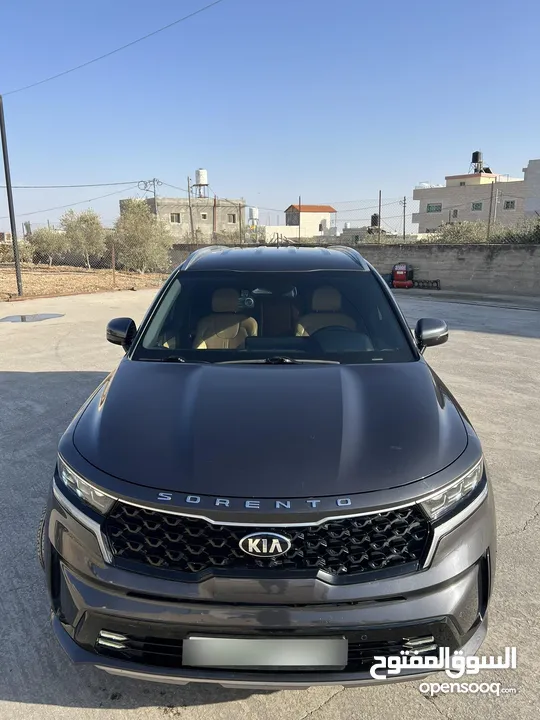 جيب كيا سورينتو للبيع