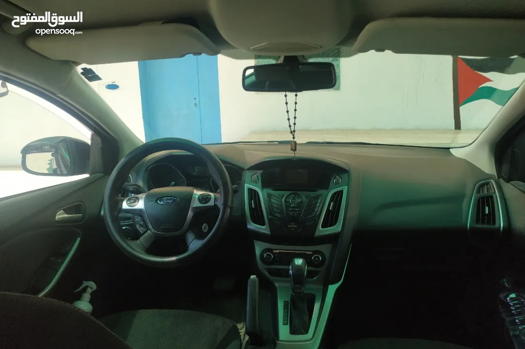 فورد فوكس موديل 2014 هاتشباك