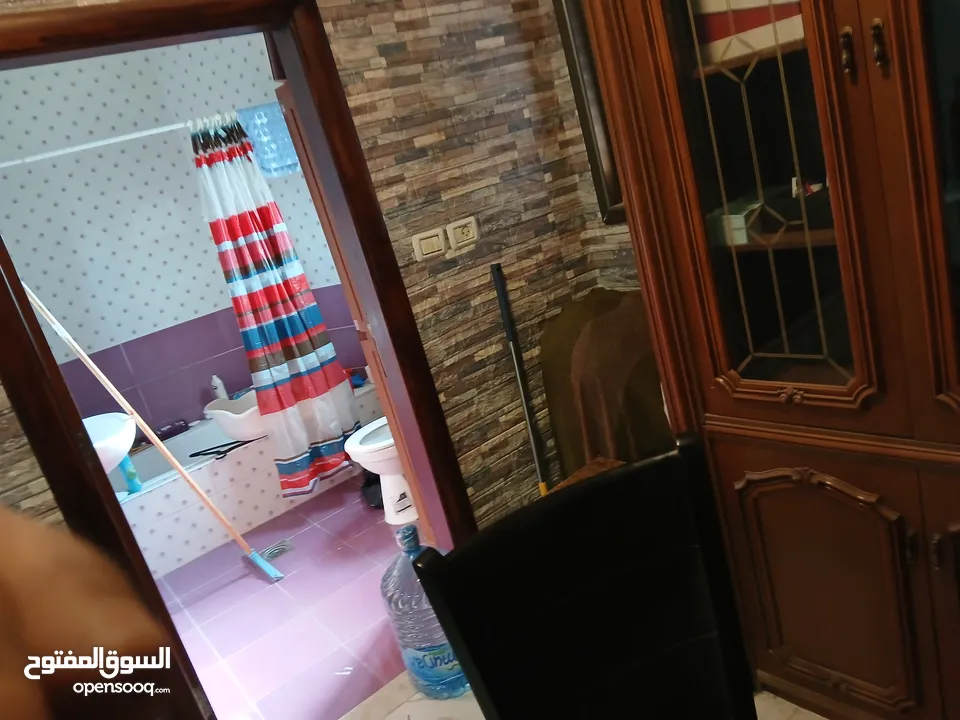 غرفة للإيجار