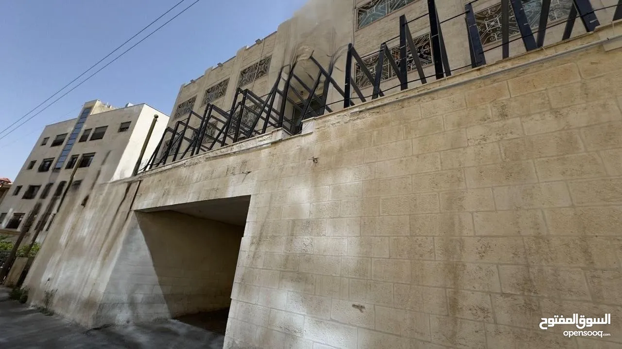 مجمع تجاري يقع مقابل صرح الشهيد للبيع  ( Property 43296 )-174990675