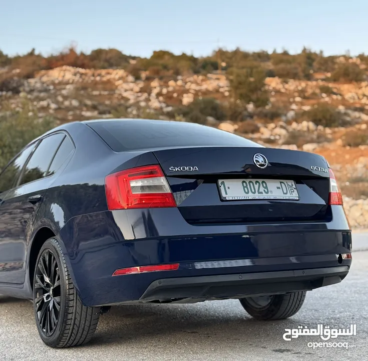 سكودا اوكتافيا موديل و ترخيص 2016 اوتومات ماطور 1600 ديزل اصل برايفت