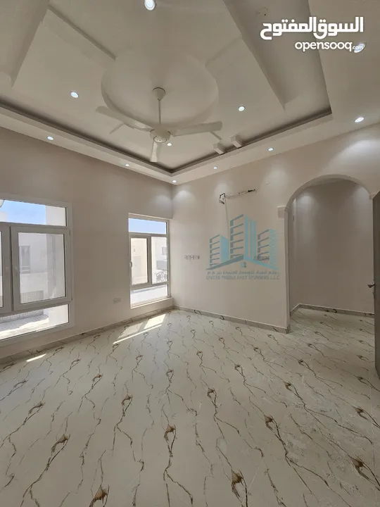 فيلا حديثة راقية Beautiful 6+1 BR Villa near Al Araimi Boulevard