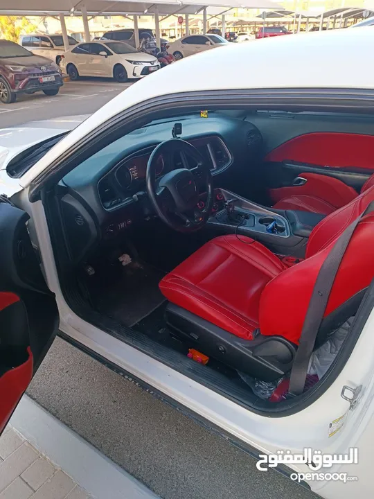 Dodge challenger SXT 2019 in good condition. Car located in Al falah