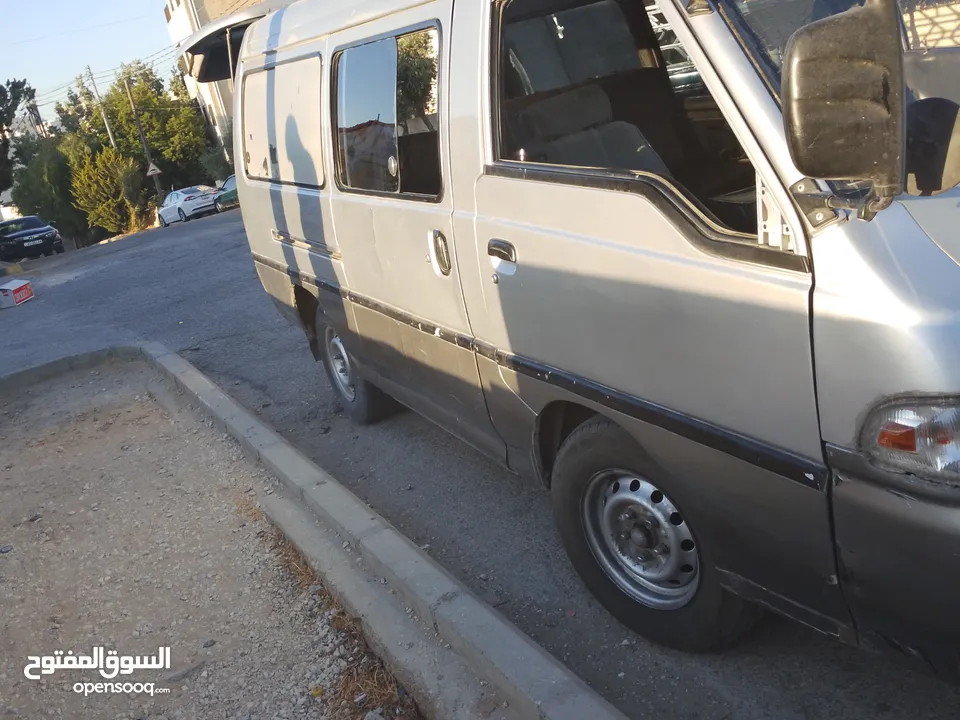 باص h 100 موديل 2000