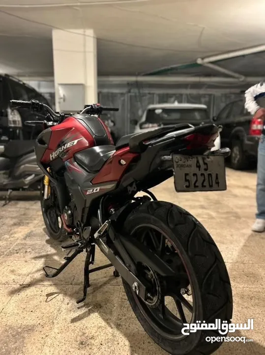 Honda hornet 2.0 للبيع موديل 2021  موجوده بعمان ابو السوس محرك 200 سي سي صيانه كامله