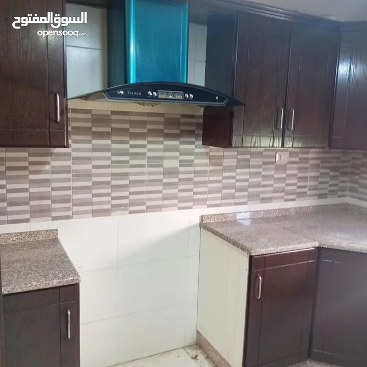 شقه فارغه مميزه للايجار ـ الرابيه ـ 160 متر