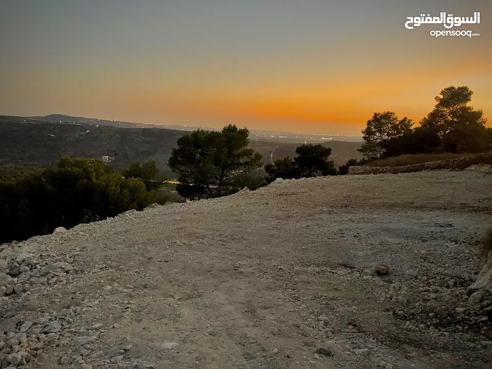 اجمل وافخم موقع لبناء شاليه او فيلا اطلالة ساحرة
