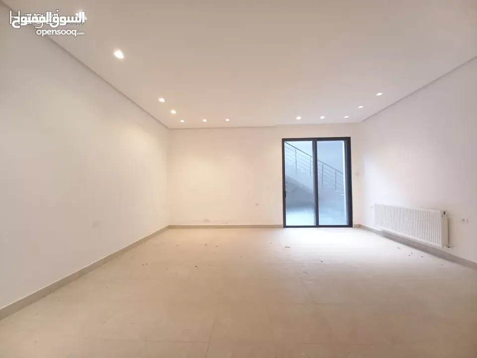 فيلا شبه مفروشة للبيع في دابوق  ( Property ID : 36322 )