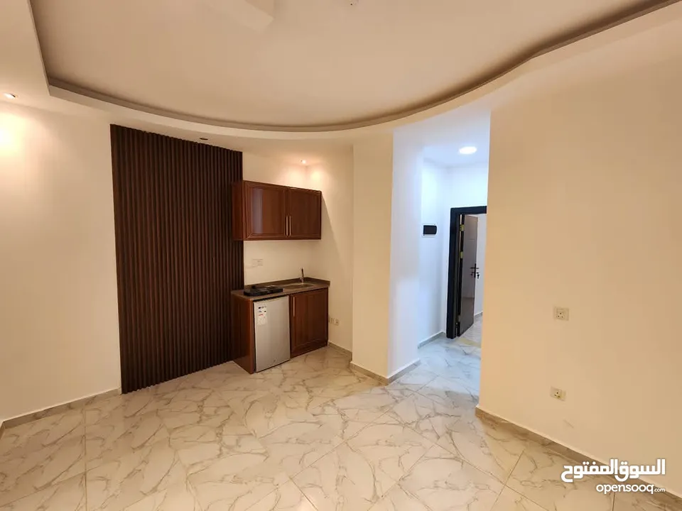 شقة استثمارية فاخرة للبيع (طابق ارضي)