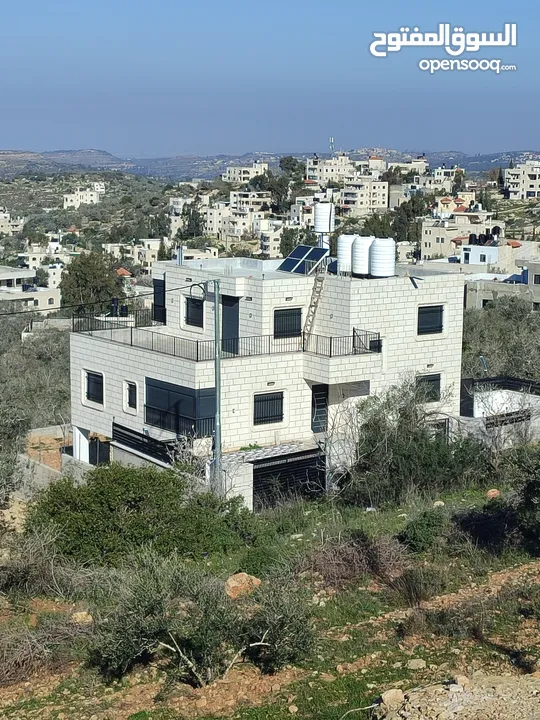 بيت جديدغير مسكون مكون من ثلاث طوابق المزرعه الغربيه