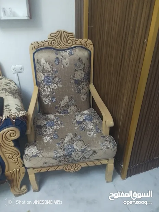 طقم كنب تفصيل تسع مقاعد للبيع