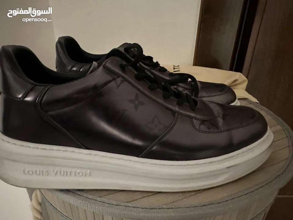 Louis Vuitton Rivoli Sneakers