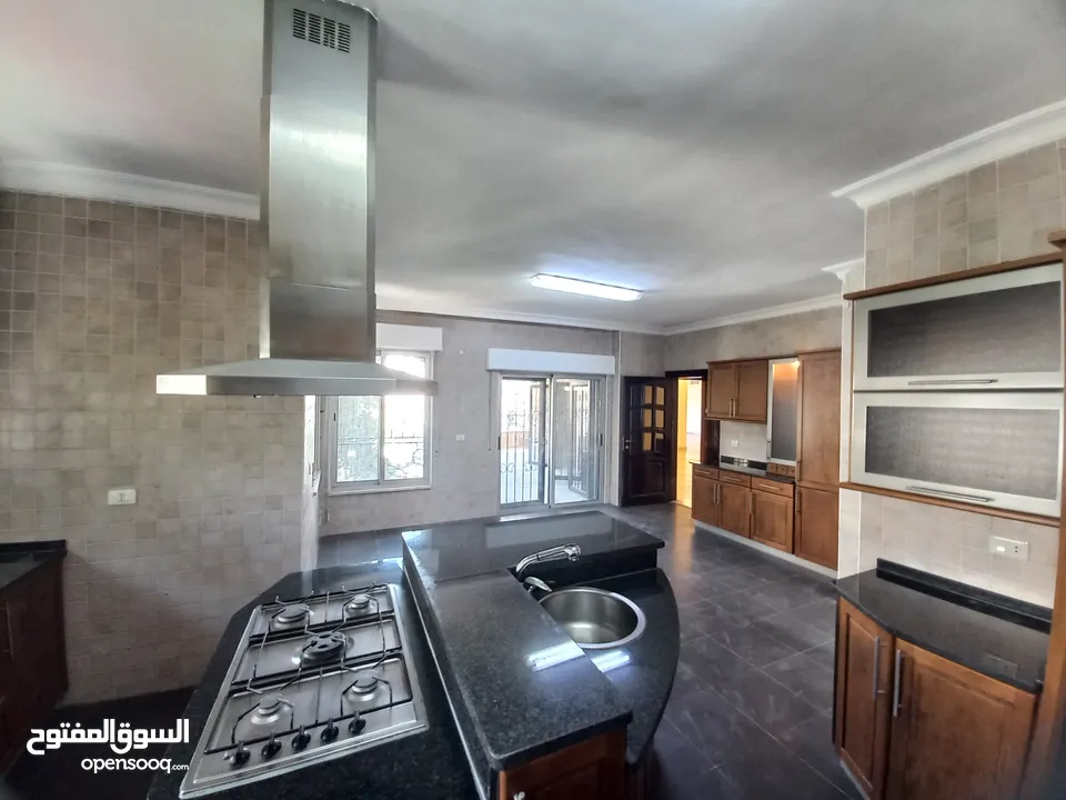شقة غير مفروشة للإيجار 400م2 ( Property 19553 )-175107001