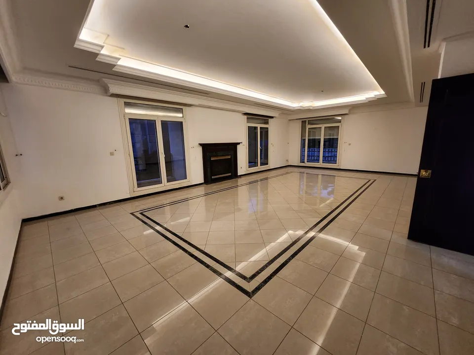 شقة شبة مفروشة للإيجار  ( Property 39542 ) سنوي فقط