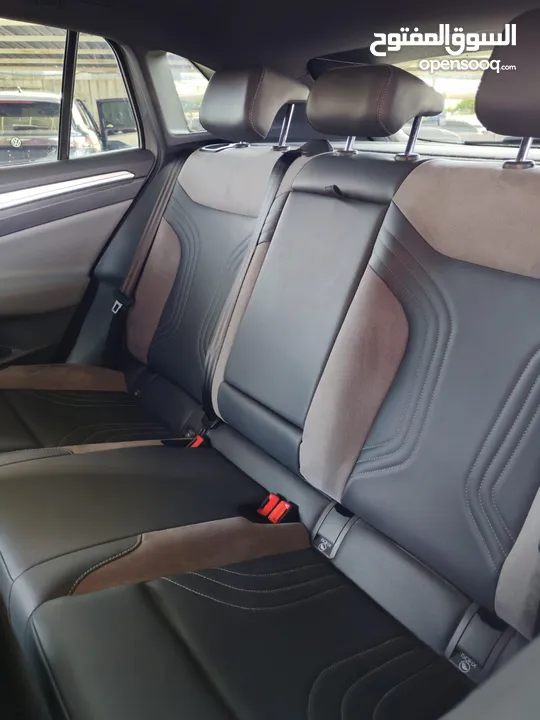 VOLKSWAGEN ID.4 CROZZ PRO Black  piano 2023